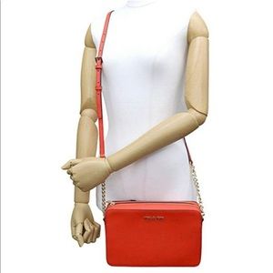 Michael Kors jet set crossbody